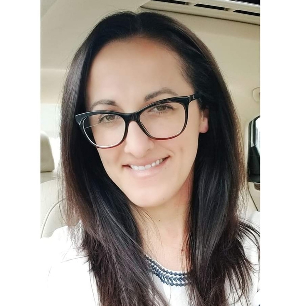 Meet your Posher, Stephanie